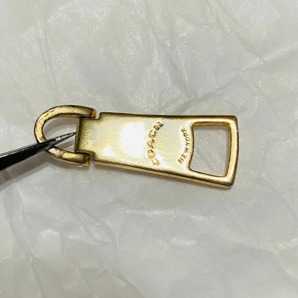 Coach zipper pull replacement